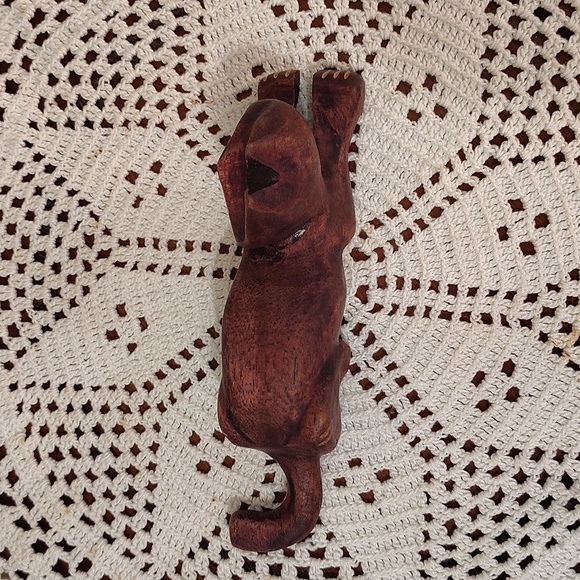 Hand Carved Cat Wooden Laying Down Figurine 6.5" - Picture 5 of 6